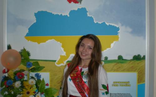 Випускниця