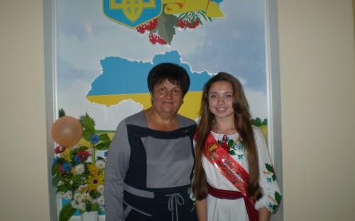Випускниця