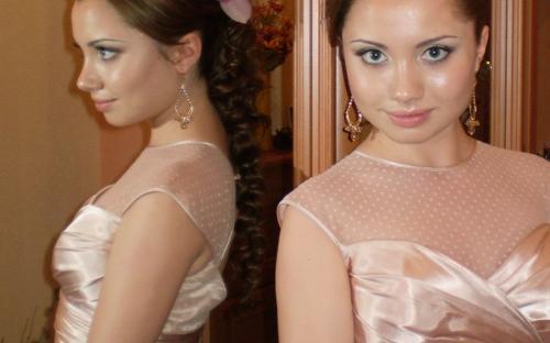 Випускниця в новому плятті