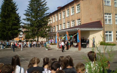 В гімназії вчительське поповнення