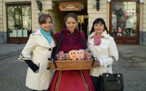 Панянка із солодкими льодяниками
